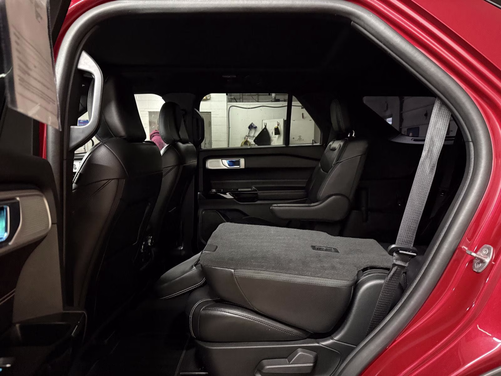 2021 Rapid Red Metallic Tinted Clearcoat Ford Explorer ST 4X4 SUV