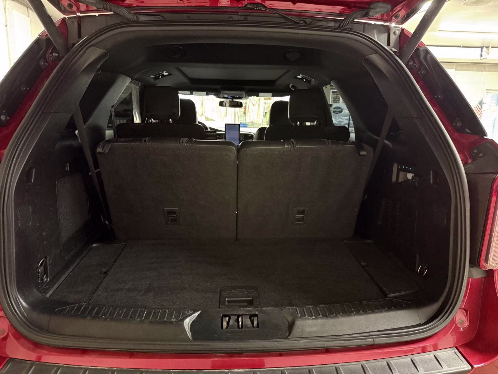 2021 Rapid Red Metallic Tinted Clearcoat Ford Explorer ST 4X4 SUV
