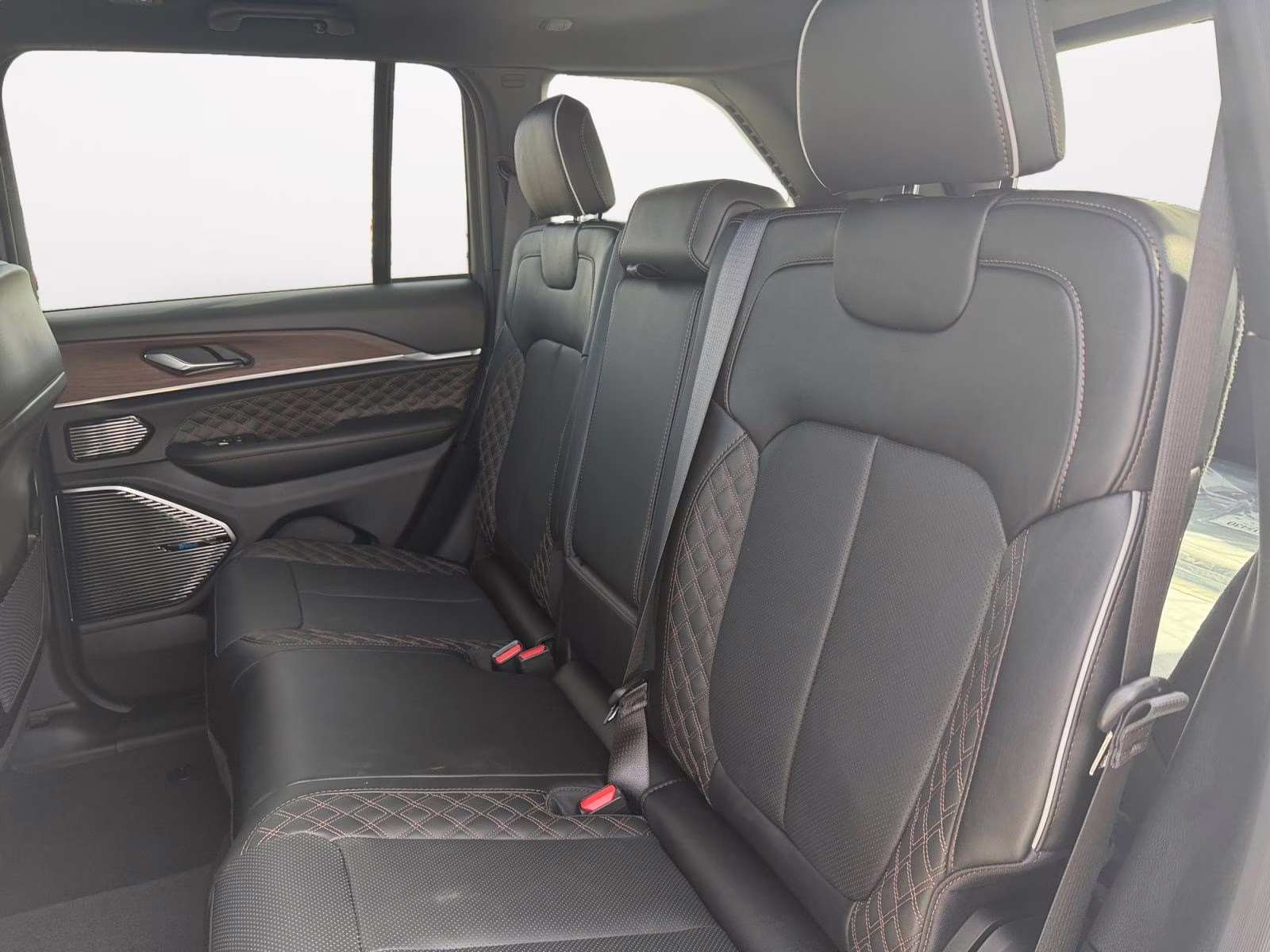 2025 Bright White Clearcoat Jeep Grand Cherokee Summit 4X4 SUV