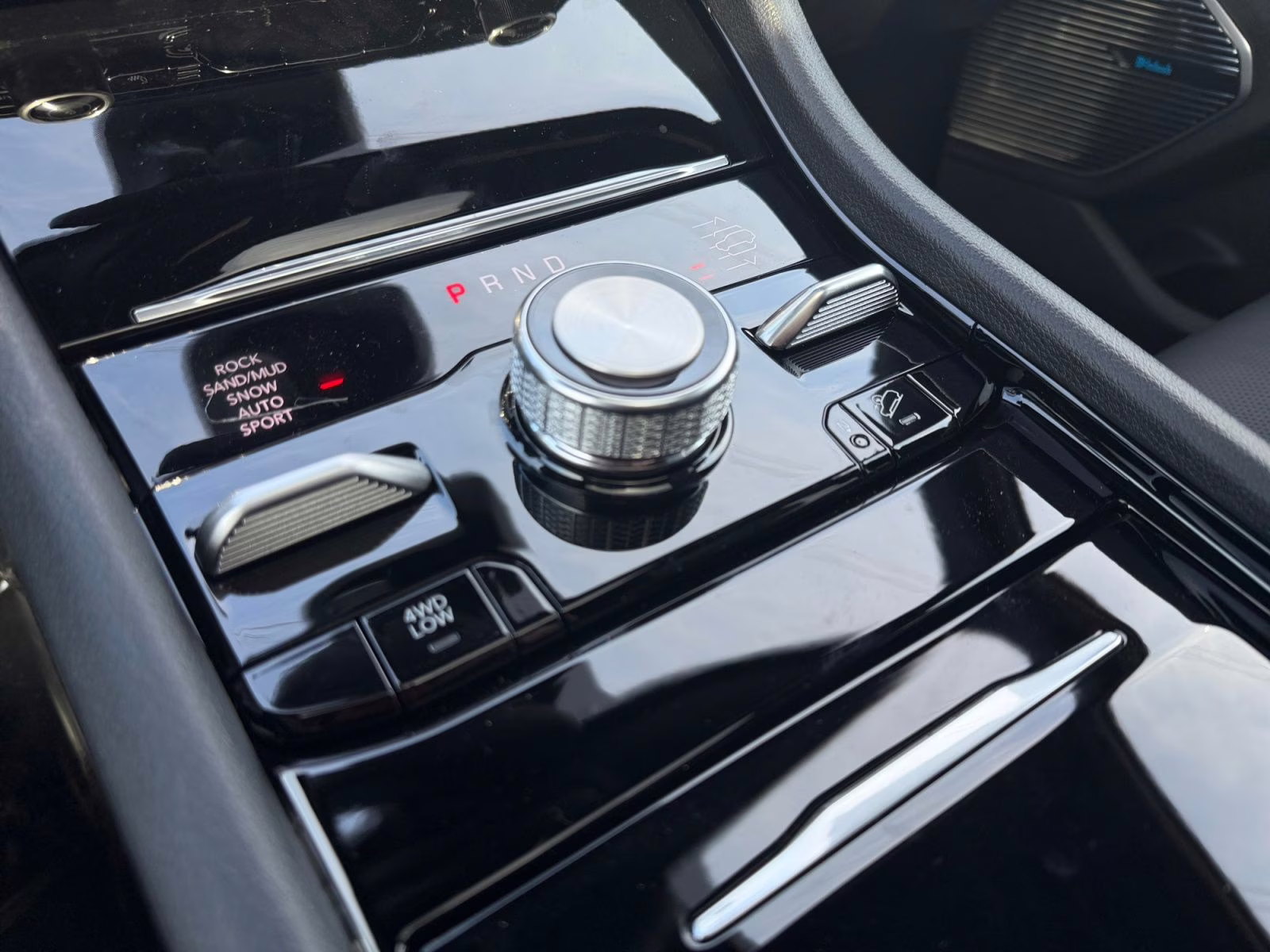 2025 Bright White Clearcoat Jeep Grand Cherokee Summit 4X4 SUV