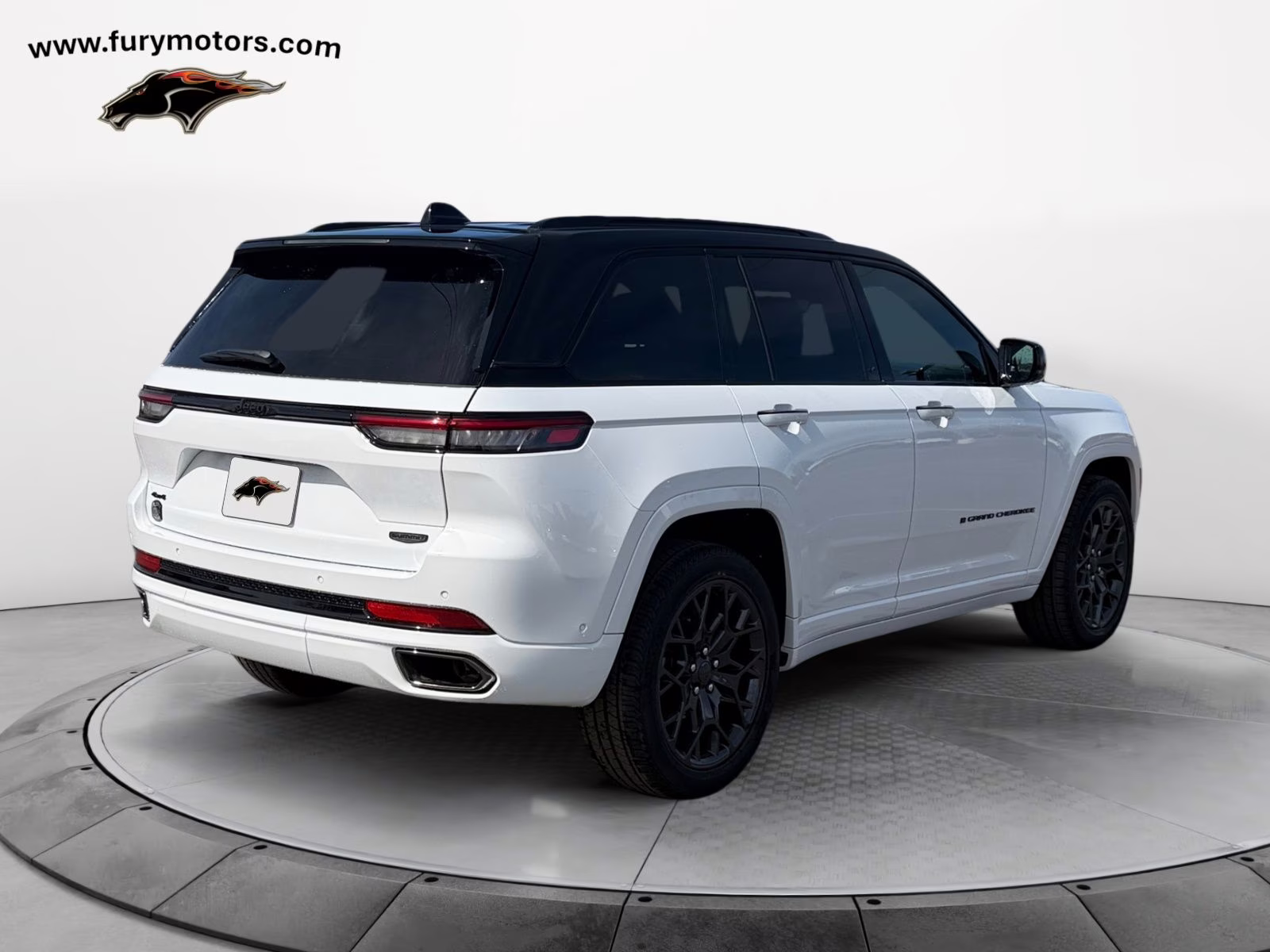 2025 Bright White Clearcoat Jeep Grand Cherokee Summit 4X4 SUV