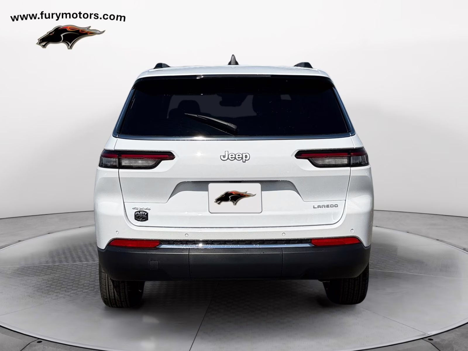 2025 Bright White Clearcoat Jeep Grand Cherokee L Laredo 4X4 SUV