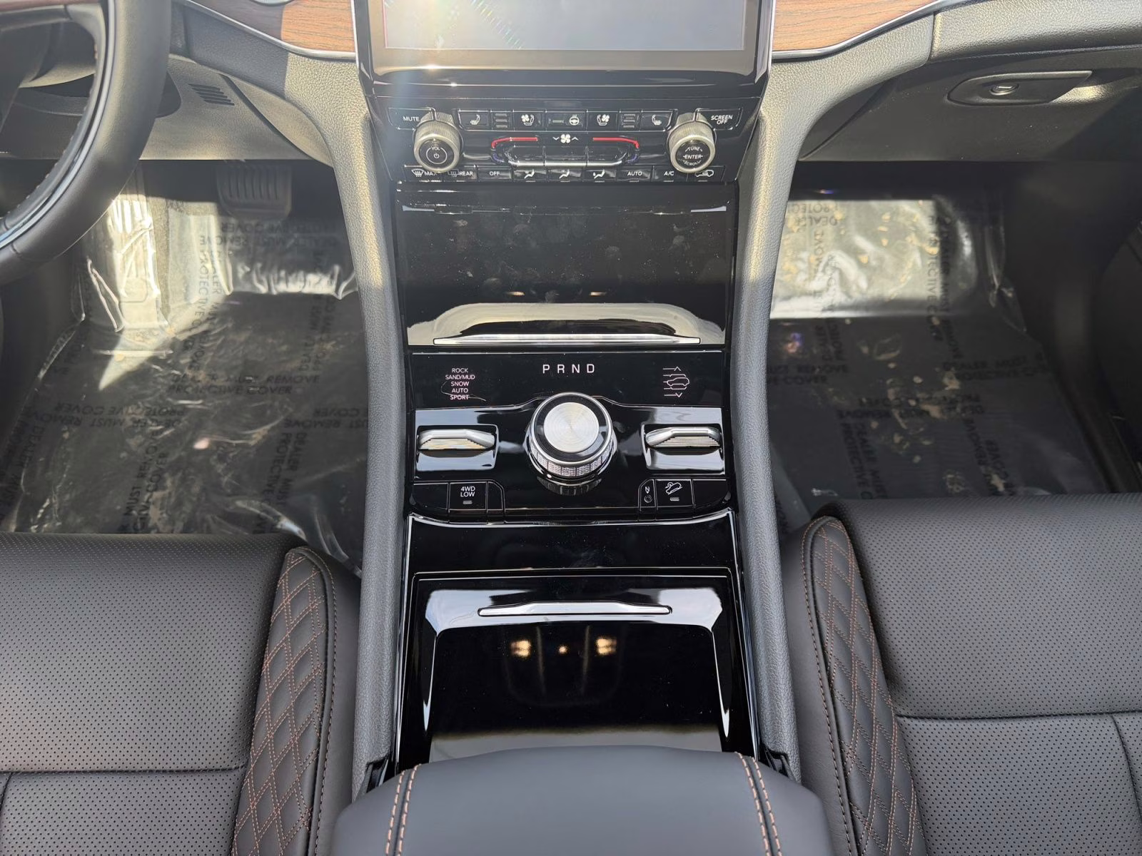 2025 Bright White Clearcoat Jeep Grand Cherokee Summit 4X4 SUV