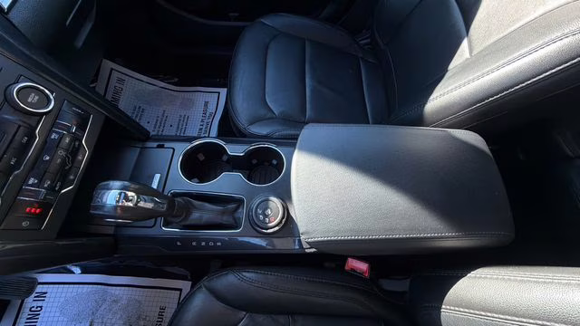 2018 Ingot Silver Ford Explorer XLT 4X4 SUV