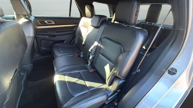 2018 Ingot Silver Ford Explorer XLT 4X4 SUV