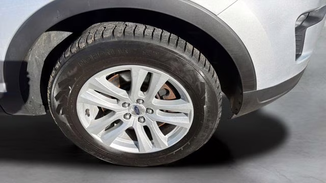 2018 Ingot Silver Ford Explorer XLT 4X4 SUV