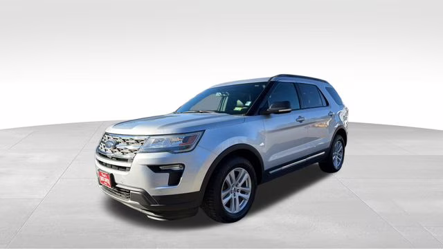 2018 Ingot Silver Ford Explorer XLT 4X4 SUV