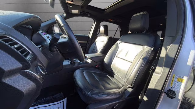 2018 Ingot Silver Ford Explorer XLT 4X4 SUV