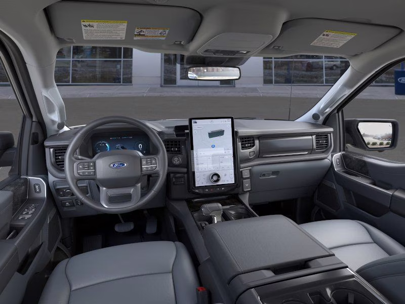 2025 Oxford White Ford F-150 Lightning Flash AWD Truck