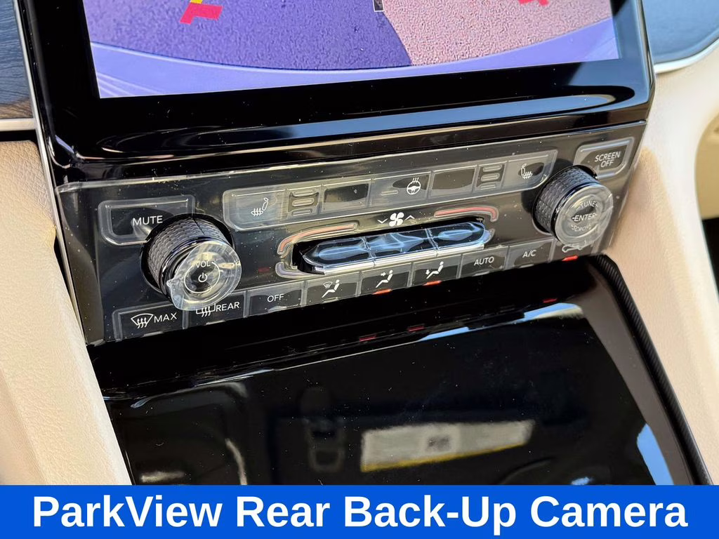 2025 Bright White Clearcoat Jeep Grand Cherokee Limited 4X4 SUV