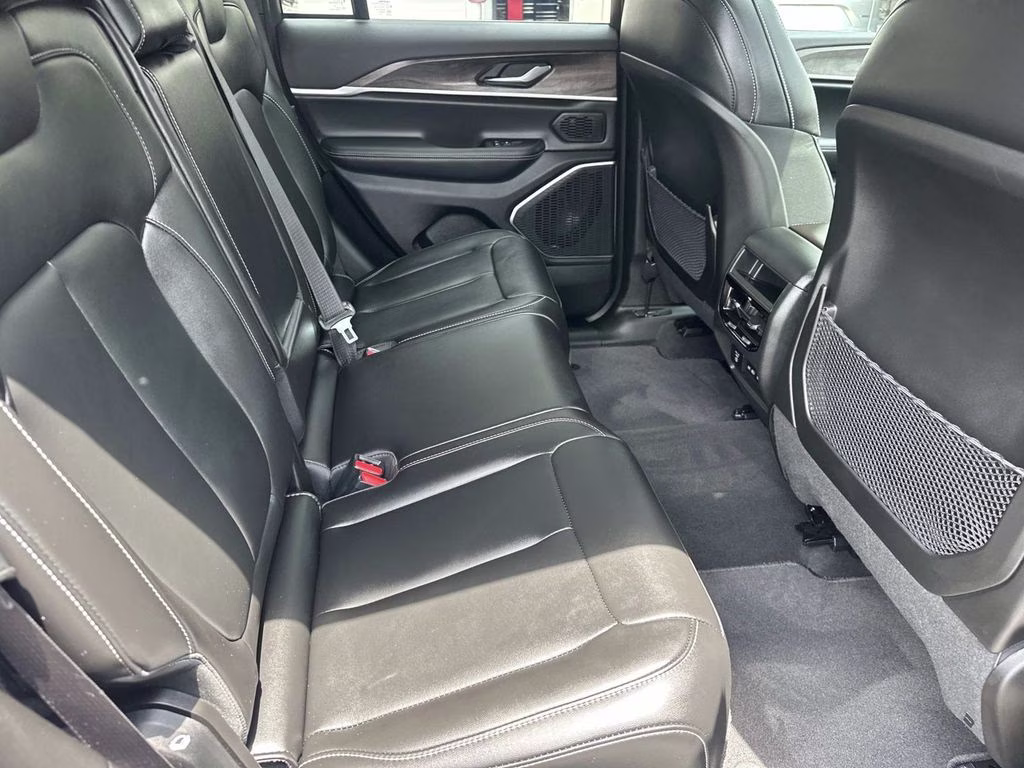 2026 Baltic Gray Metallic Clearcoat Jeep Grand Cherokee Limited 4X4 SUV