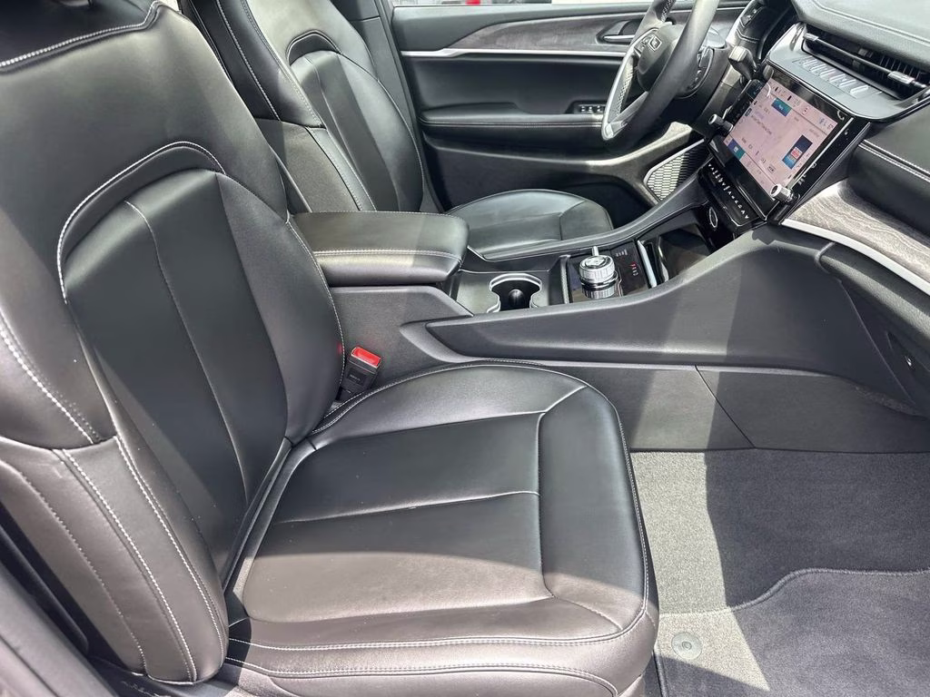 2026 Baltic Gray Metallic Clearcoat Jeep Grand Cherokee Limited 4X4 SUV
