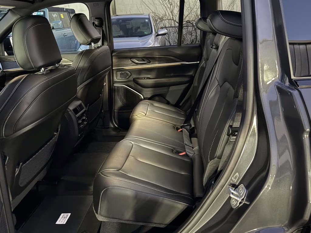 2026 Baltic Gray Metallic Clearcoat Jeep Grand Cherokee Limited 4X4 SUV