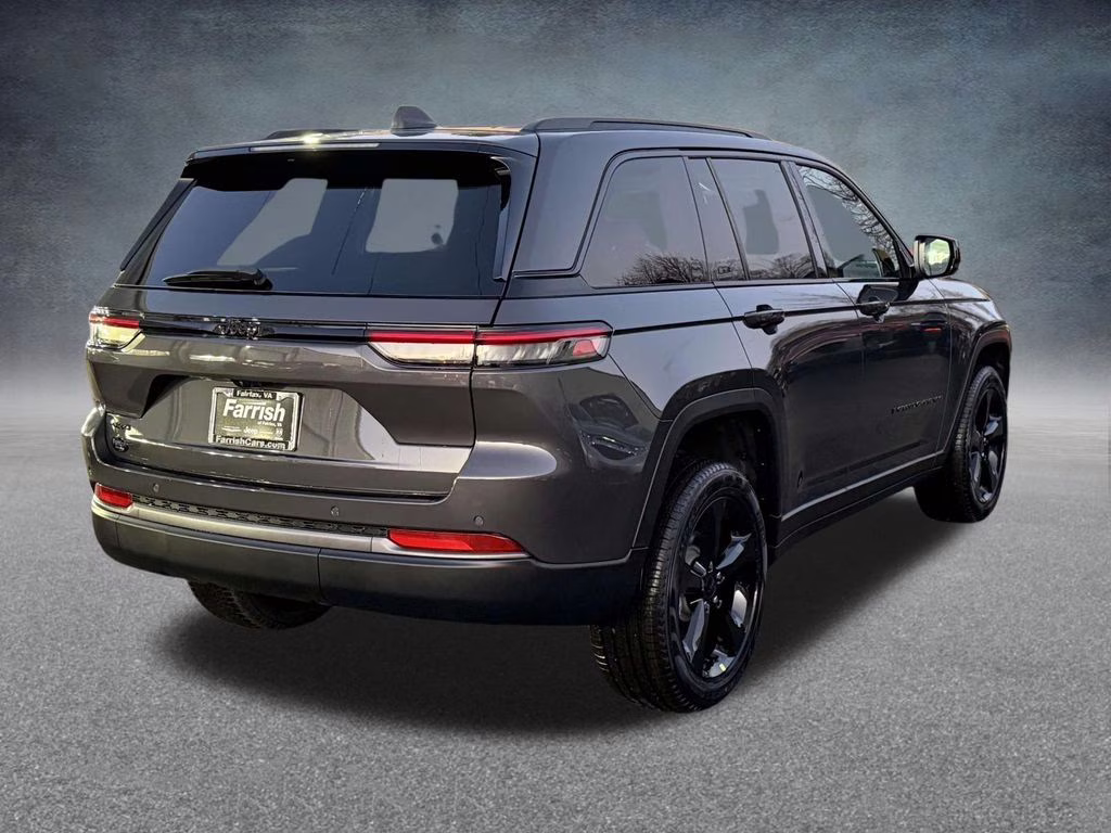 2026 Baltic Gray Metallic Clearcoat Jeep Grand Cherokee Limited 4X4 SUV