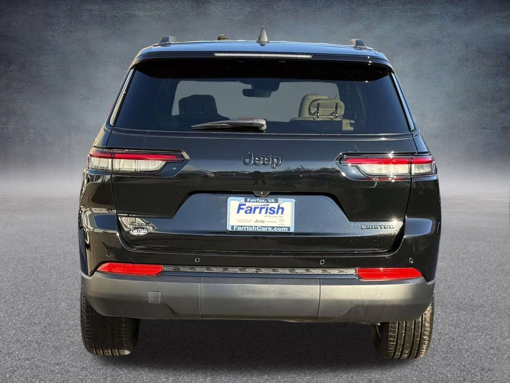 2025 Diamond Black Crystal Pearlcoat Jeep Grand Cherokee L Limited 4X4 SUV