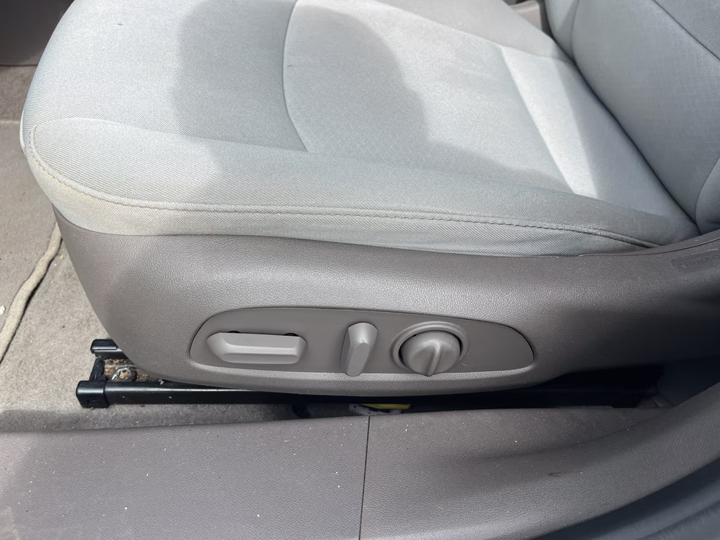 2022 Summit White Chevrolet Malibu LT FWD Sedan