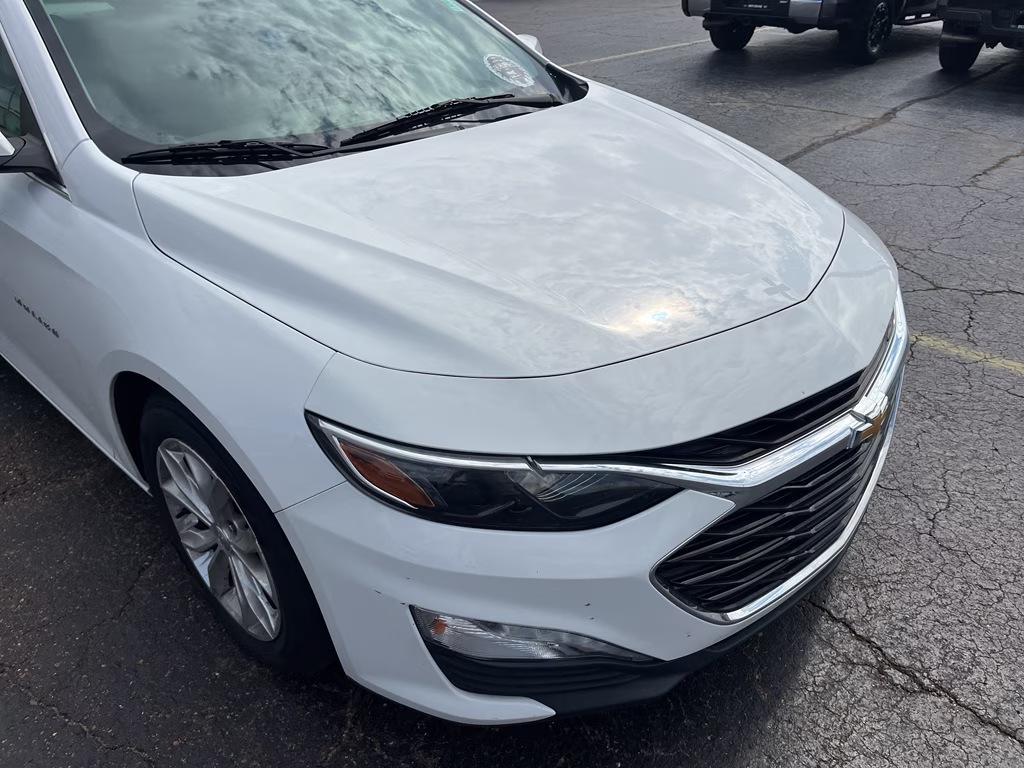 2022 Summit White Chevrolet Malibu LT FWD Sedan