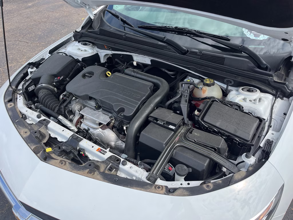 2022 Summit White Chevrolet Malibu LT FWD Sedan