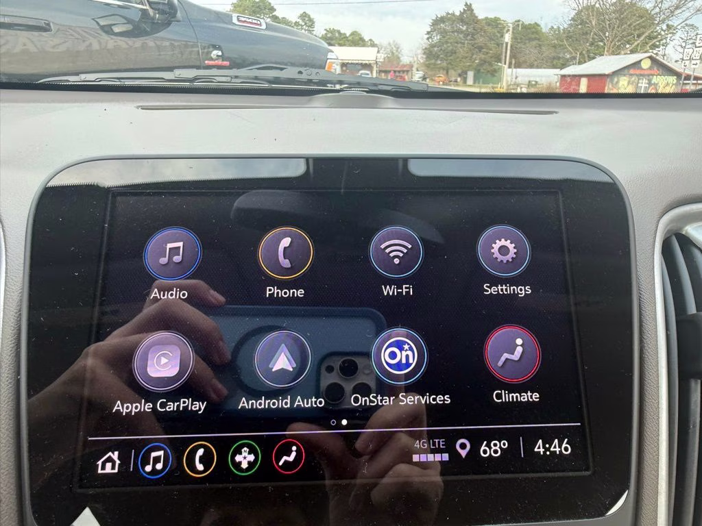 2022 Summit White Chevrolet Malibu LT FWD Sedan