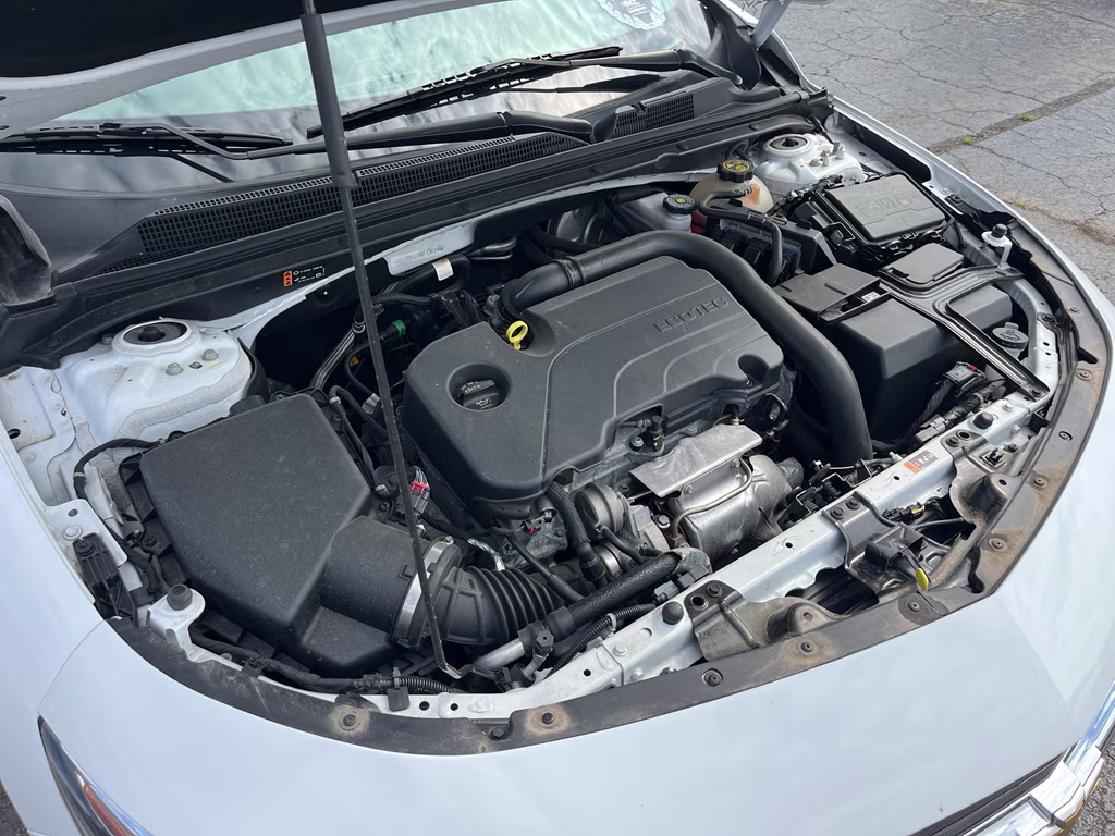 2022 Summit White Chevrolet Malibu LT FWD Sedan