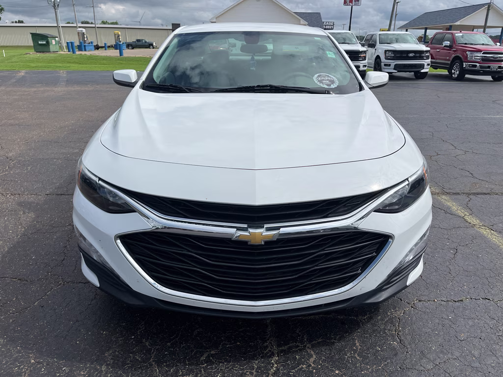 2022 Summit White Chevrolet Malibu LT FWD Sedan