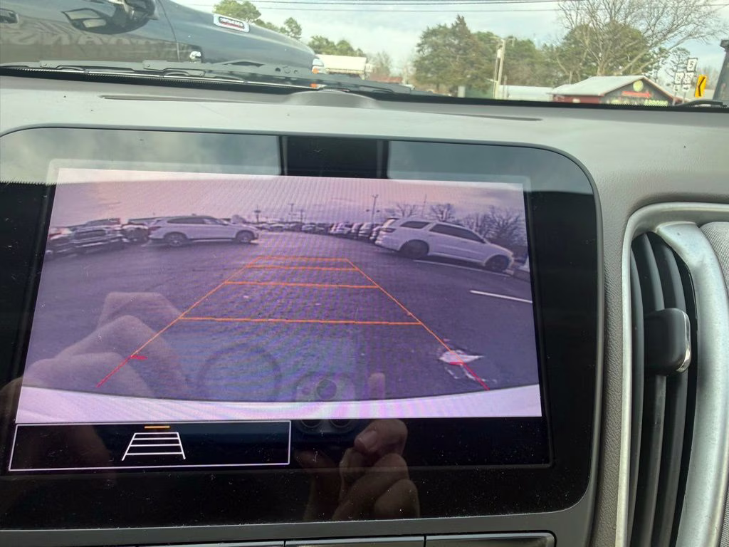2022 Summit White Chevrolet Malibu LT FWD Sedan