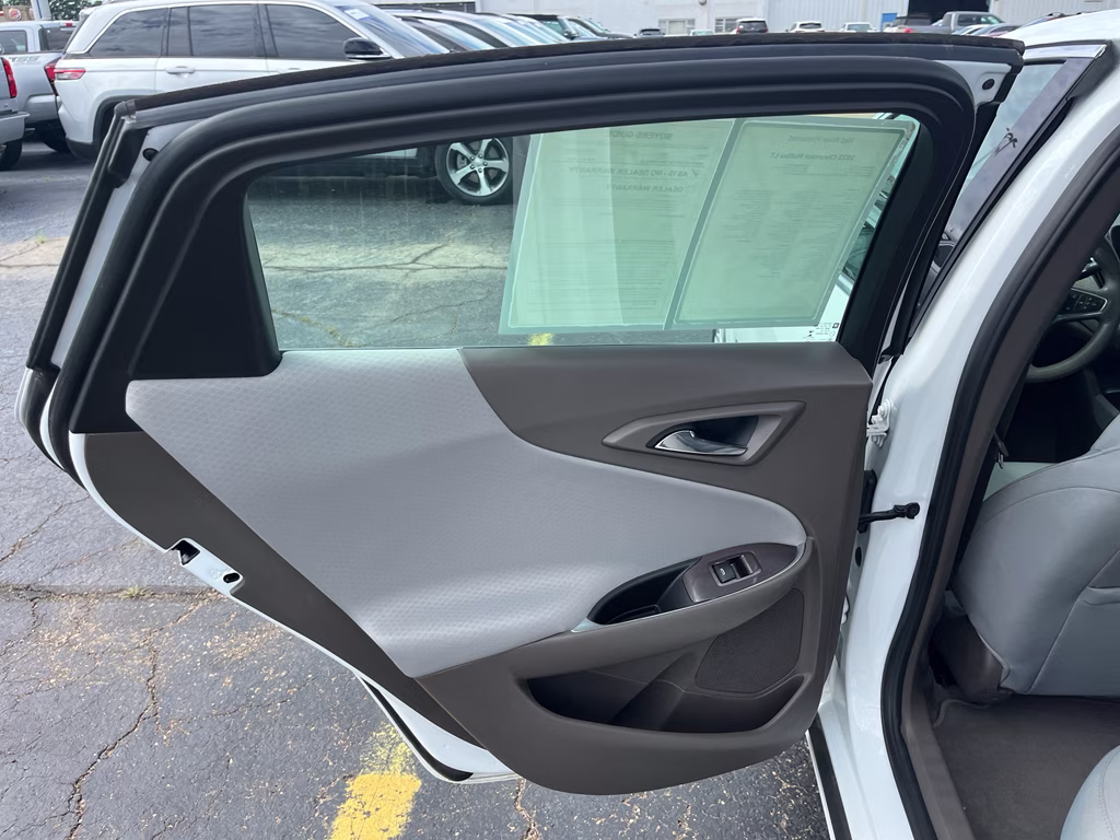 2022 Summit White Chevrolet Malibu LT FWD Sedan