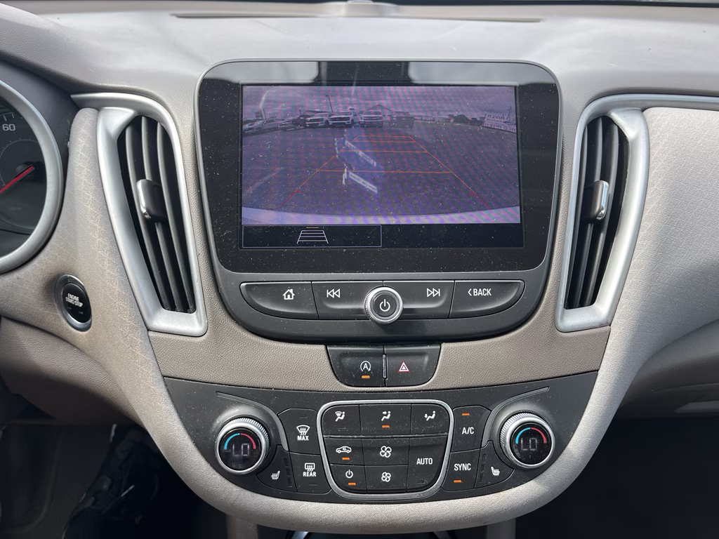 2022 Summit White Chevrolet Malibu LT FWD Sedan