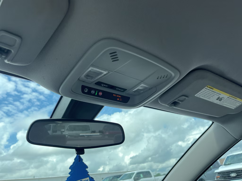 2022 Summit White Chevrolet Malibu LT FWD Sedan