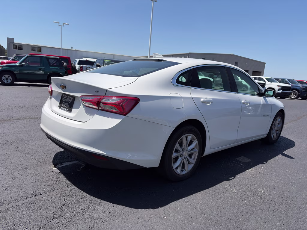 2022 Summit White Chevrolet Malibu LT FWD Sedan