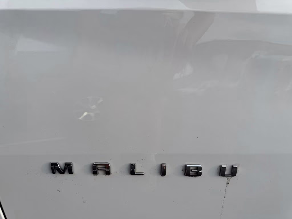 2022 Summit White Chevrolet Malibu LT FWD Sedan