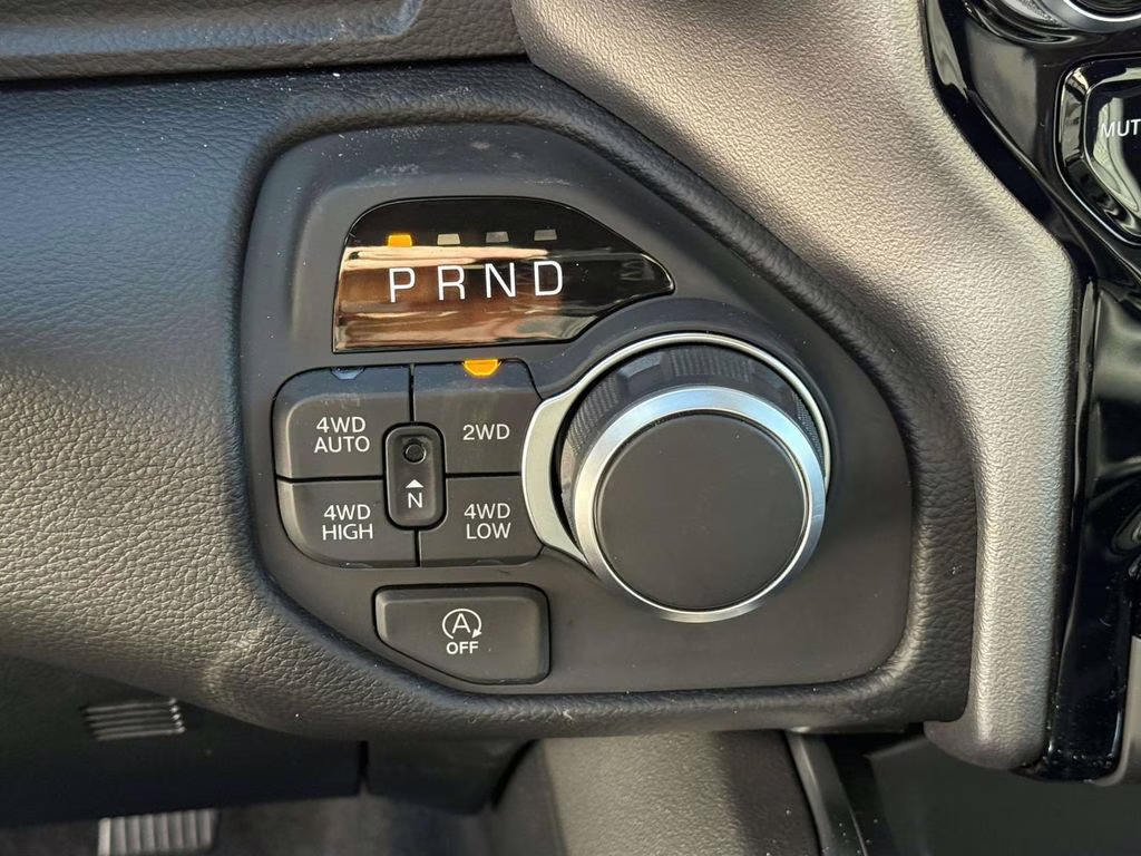 2026 Diamond Black Crystal Pearlcoat Ram 1500 Big Horn/Lone Star 4X4 Truck