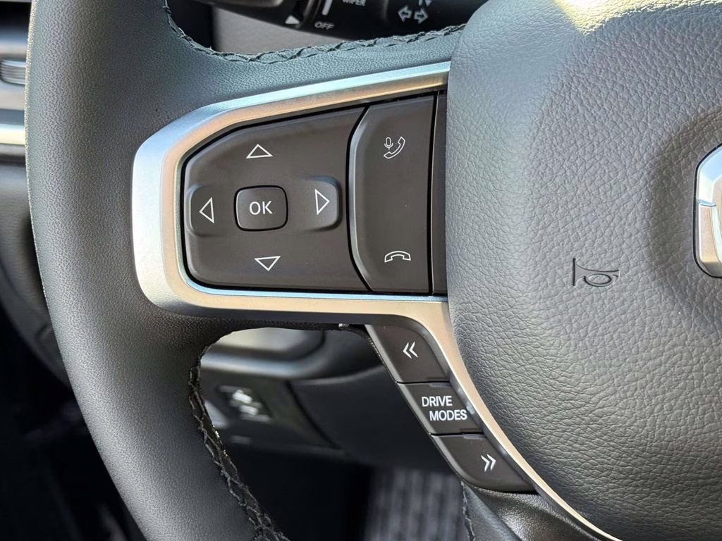 2026 Diamond Black Crystal Pearlcoat Ram 1500 Big Horn/Lone Star 4X4 Truck