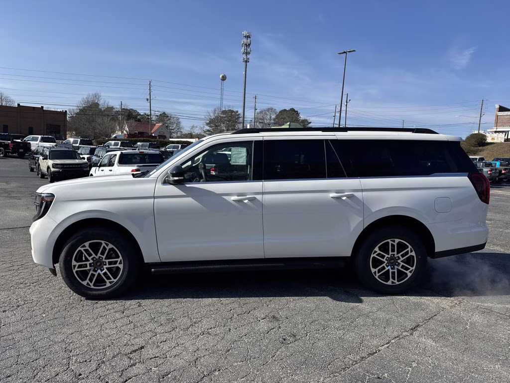 2026 White Metallic Ford Expedition Max Active RWD SUV