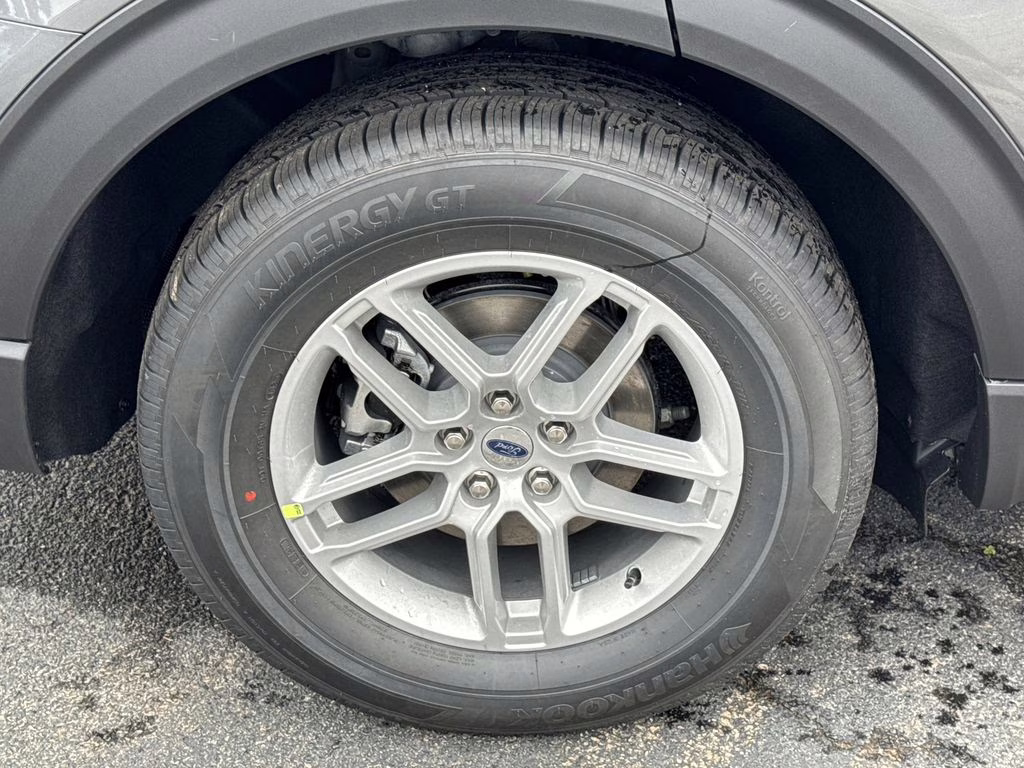 2026 Gray Metallic Ford Explorer Active RWD SUV