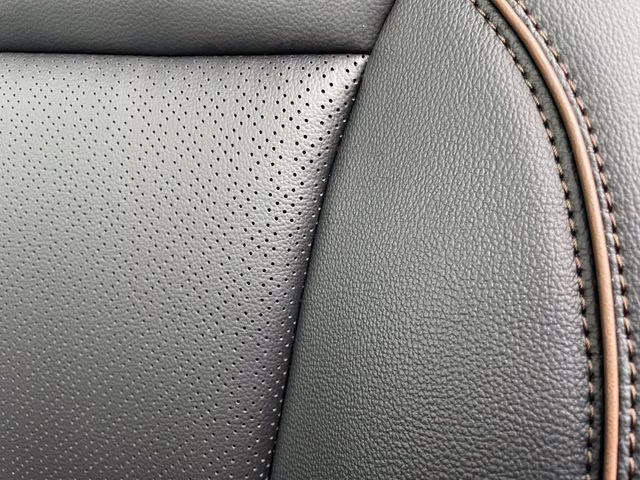 2026 Avalanche Ford Super Duty F-250 SRW Lariat 4X4 Truck