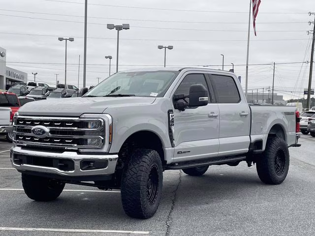 2026 Avalanche Ford Super Duty F-250 SRW Lariat 4X4 Truck