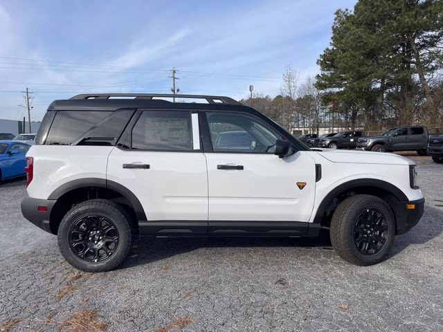 2025 Oxford White Ford Bronco Sport Badlands 4X4 SUV