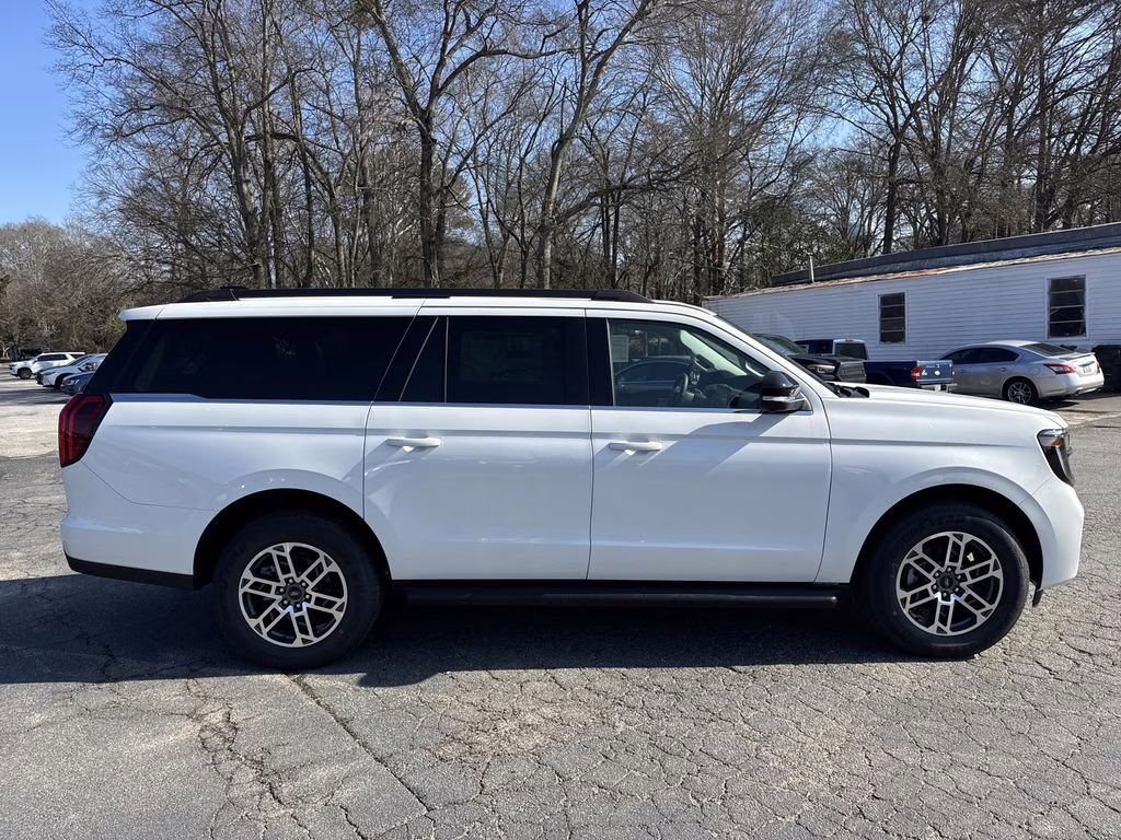 2026 White Metallic Ford Expedition Max Active RWD SUV
