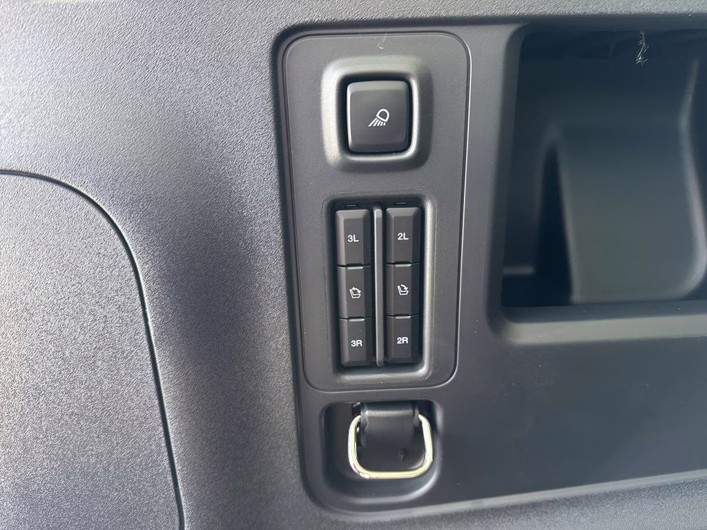 2026 White Metallic Ford Expedition Max Active RWD SUV