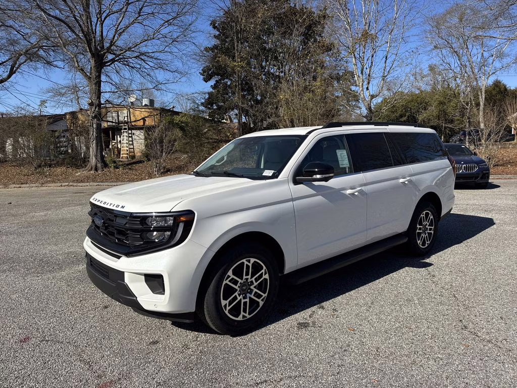 2026 White Metallic Ford Expedition Max Active RWD SUV