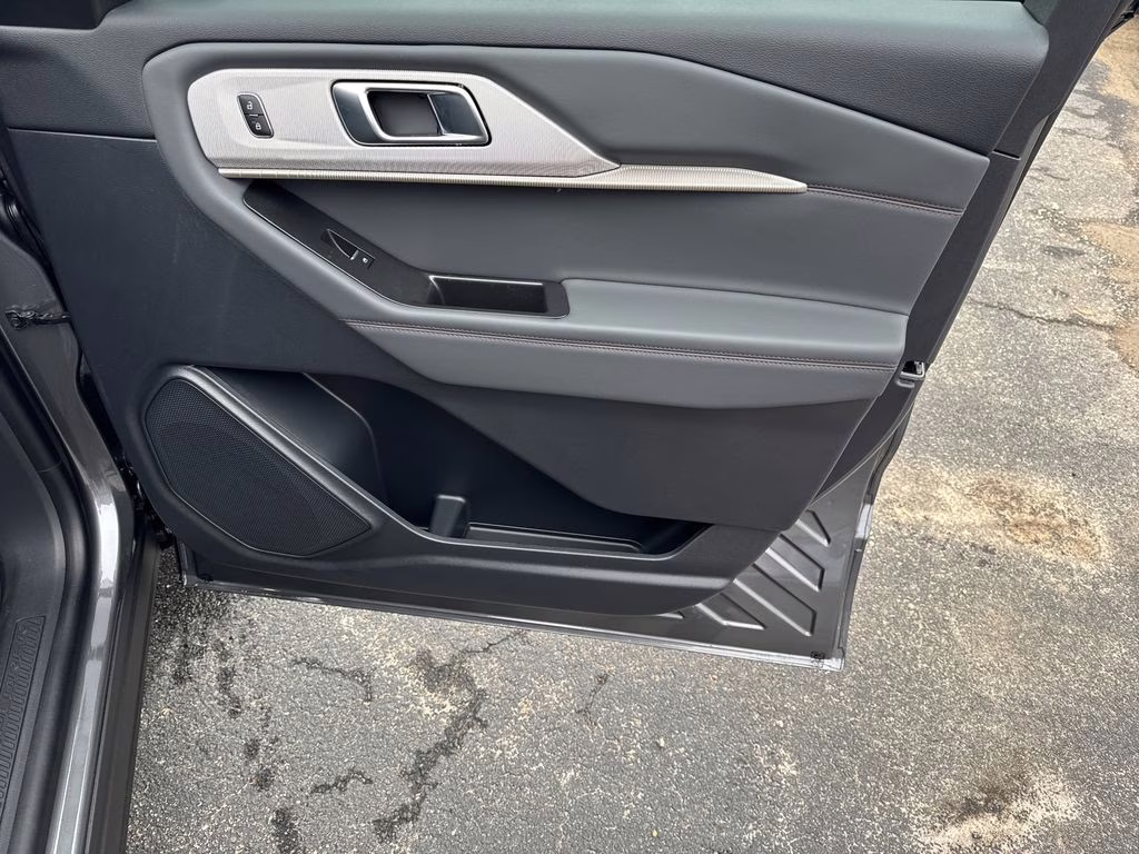 2026 Gray Metallic Ford Explorer Active RWD SUV