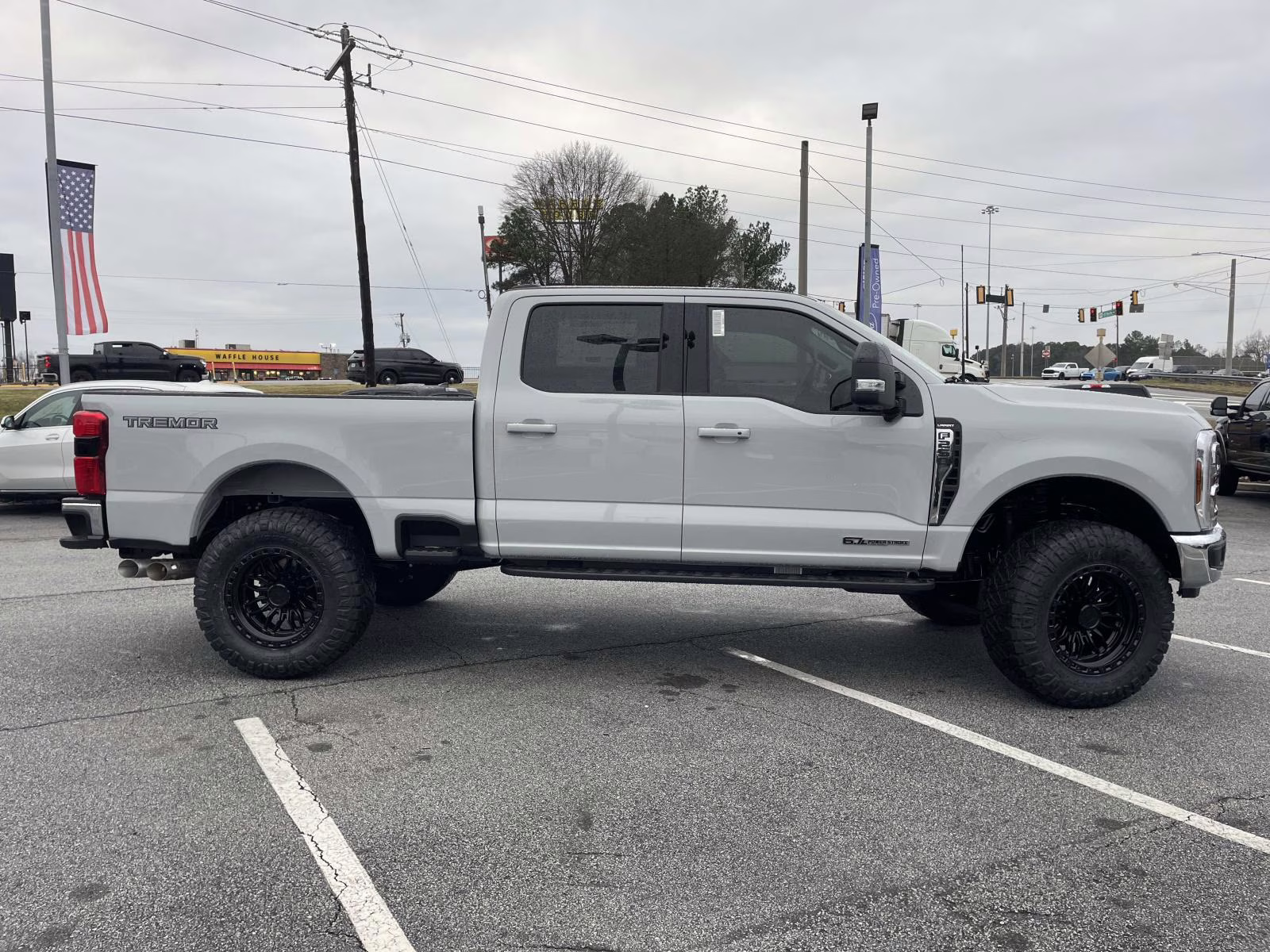 2026 Avalanche Ford Super Duty F-250 SRW Lariat 4X4 Truck