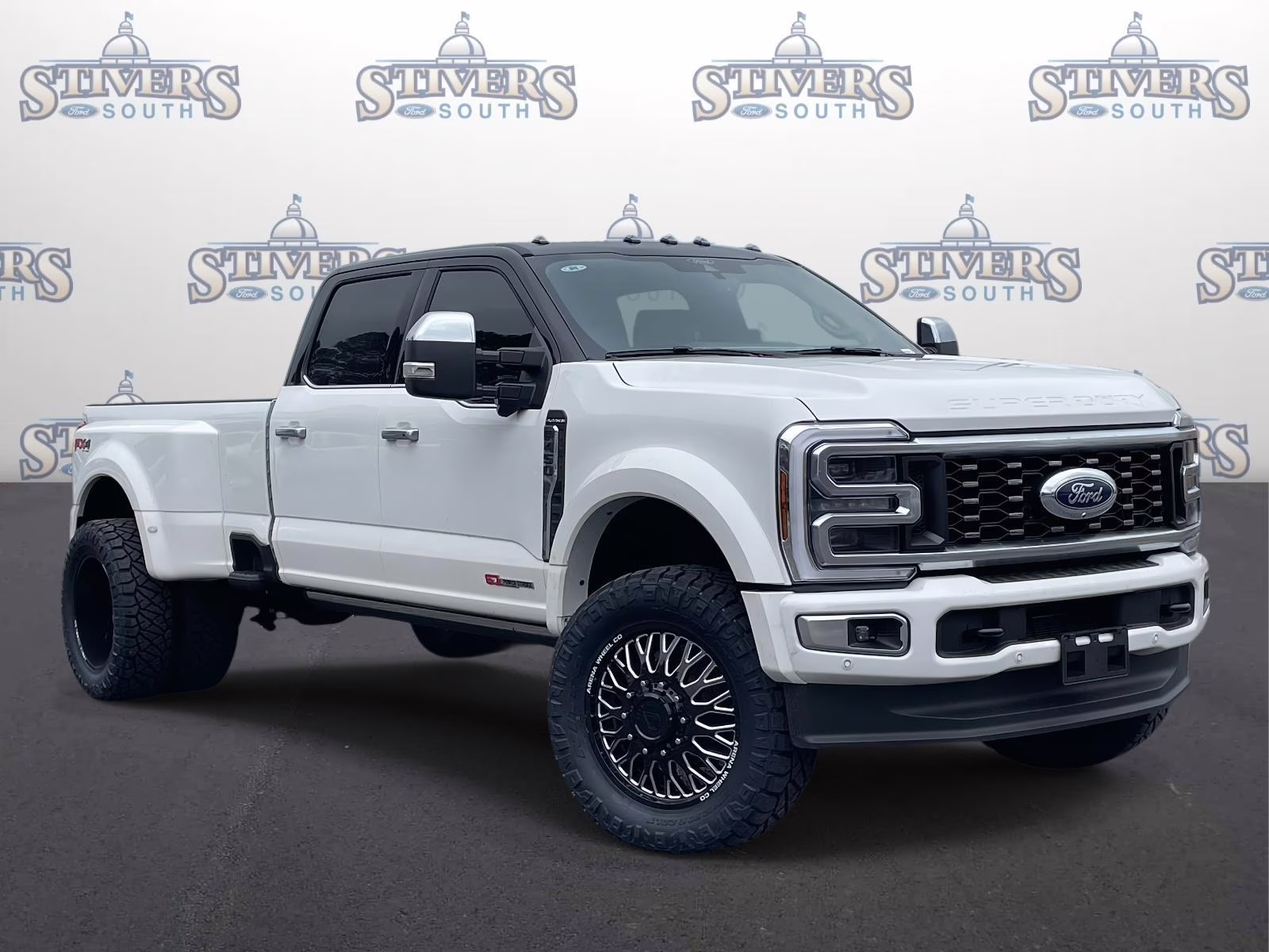 2026 White Metallic Ford Super Duty F-450 DRW Platinum 4X4 Truck