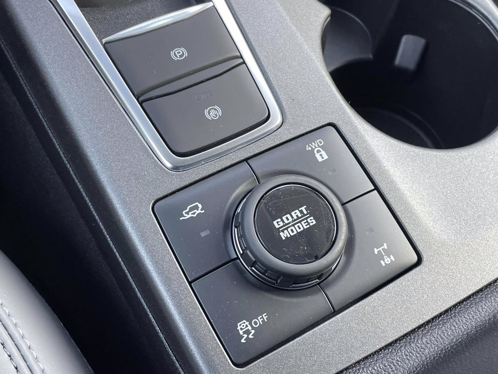 2025 Oxford White Ford Bronco Sport Badlands 4X4 SUV