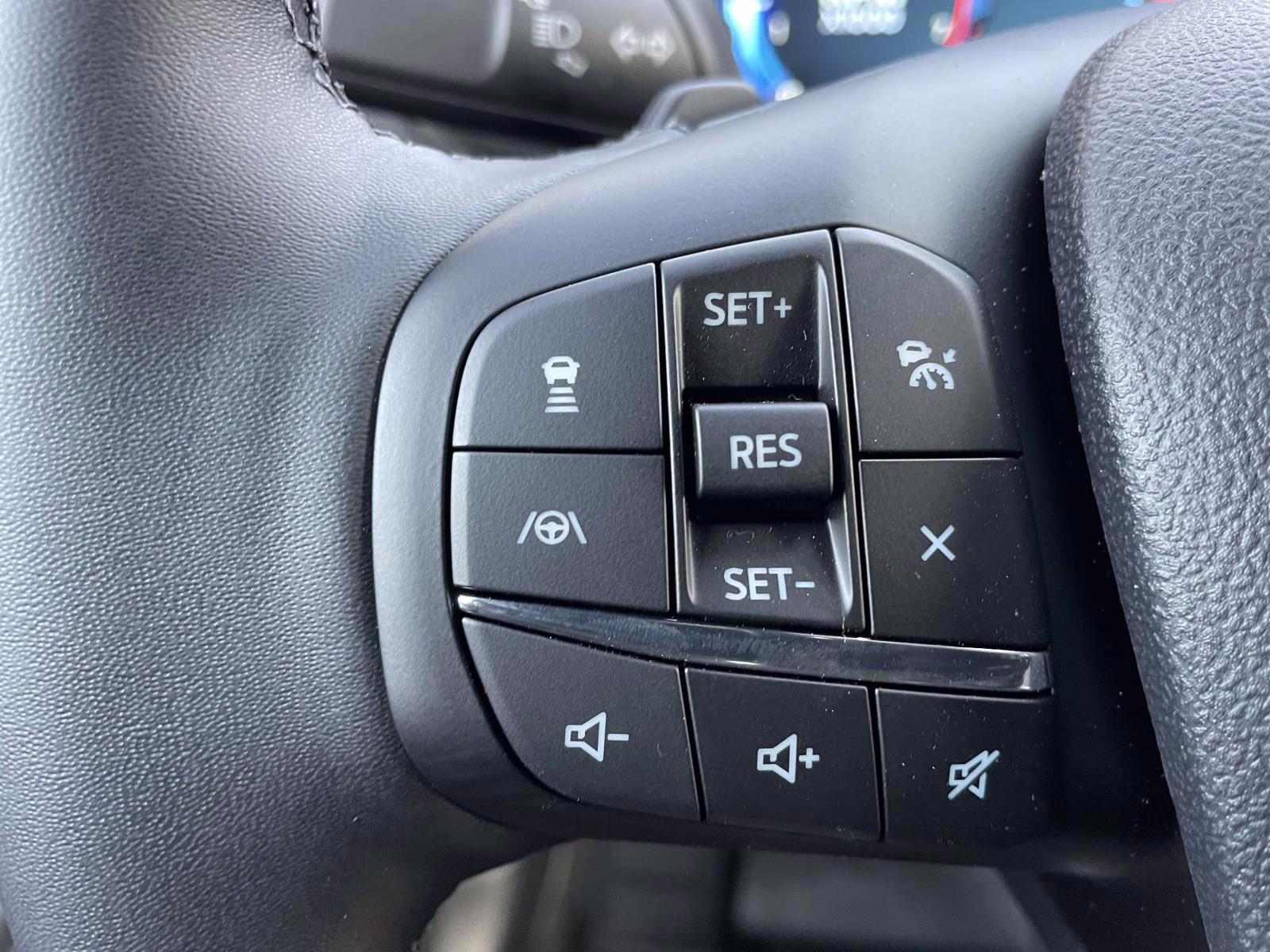 2025 Oxford White Ford Bronco Sport Badlands 4X4 SUV