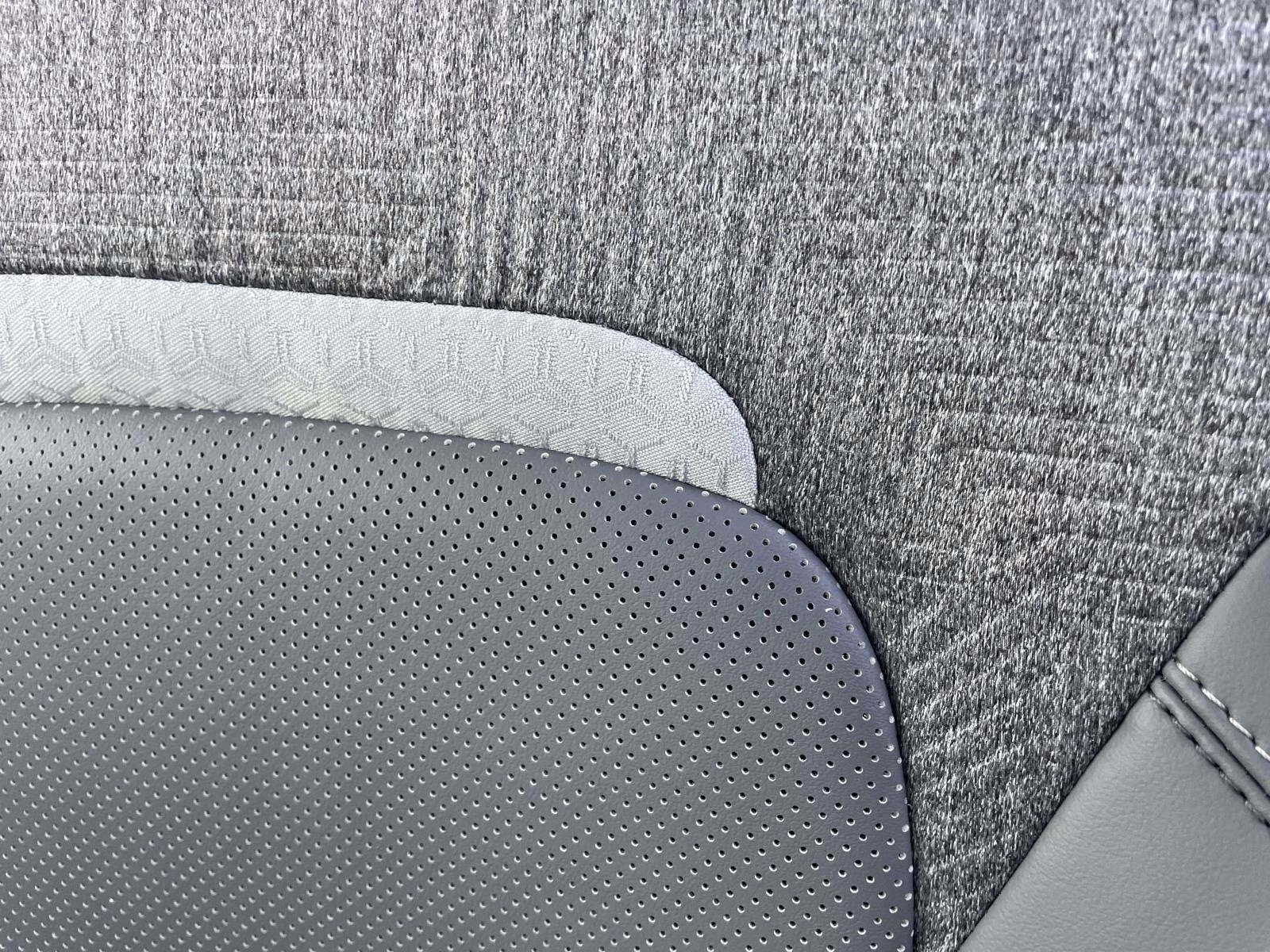 2025 Oxford White Ford Bronco Sport Badlands 4X4 SUV