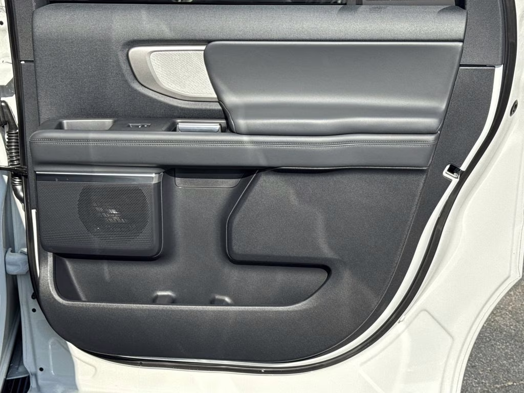 2026 White Metallic Ford Expedition Max Active RWD SUV