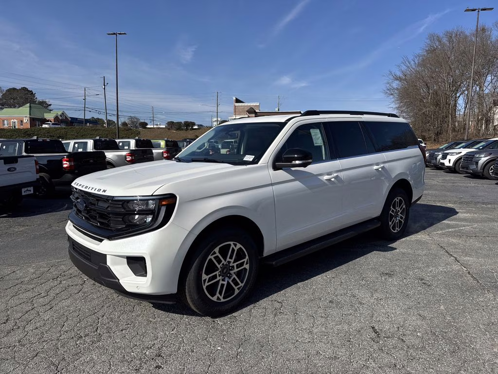 2026 White Metallic Ford Expedition Max Active RWD SUV