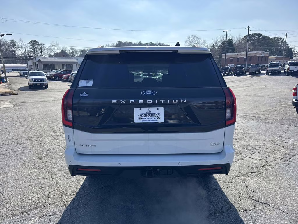 2026 White Metallic Ford Expedition Max Active RWD SUV